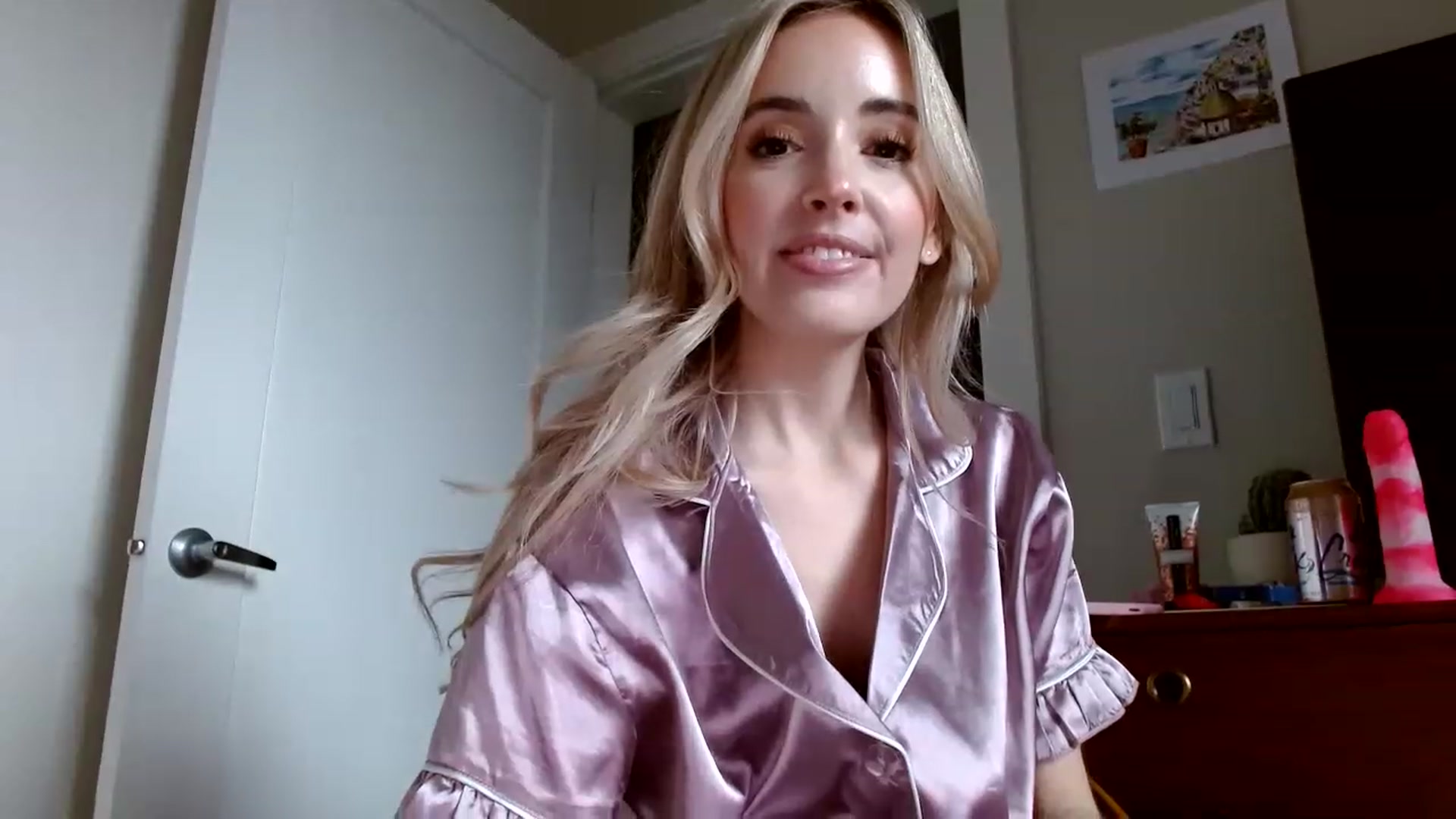 Gallery image thumbnail from Vegansoda's myfreecams stream on, 01/28/2023, 22:55 image 11 of 20