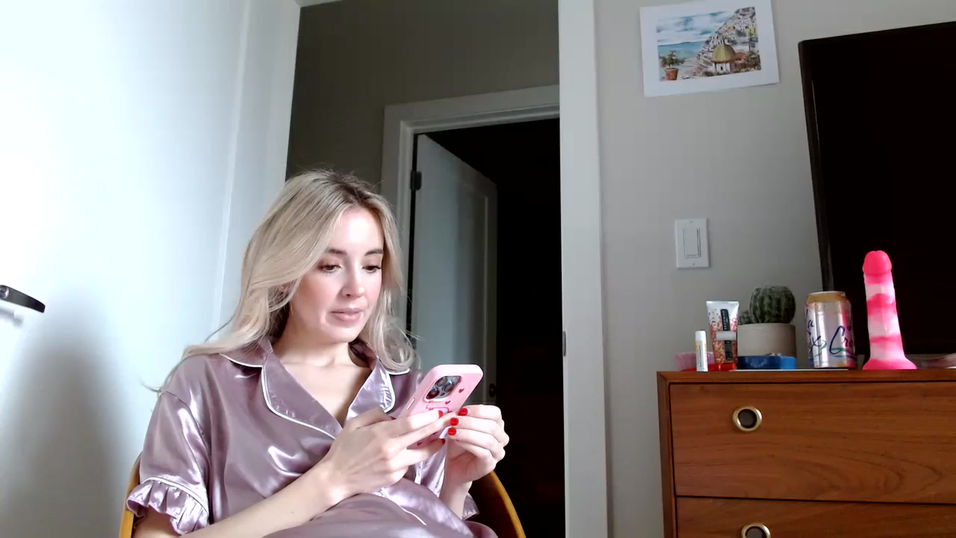 Gallery image thumbnail from Vegansoda's myfreecams stream on, 01/28/2023, 22:55 image 2 of 20