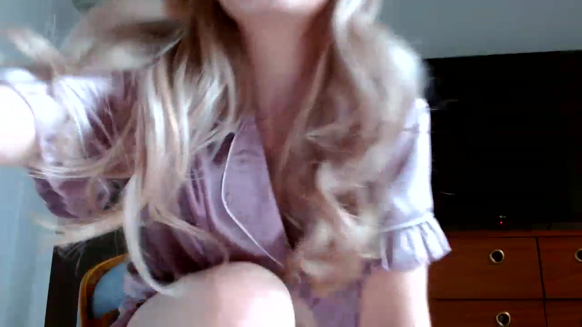 Gallery image thumbnail from Vegansoda's myfreecams stream on, 01/28/2023, 22:55 image 18 of 20