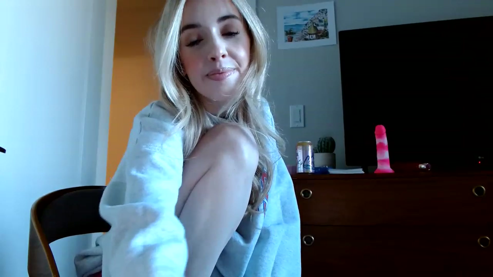 Gallery image thumbnail from Vegansoda's myfreecams stream on, 01/30/2023, 22:01 image 17 of 20
