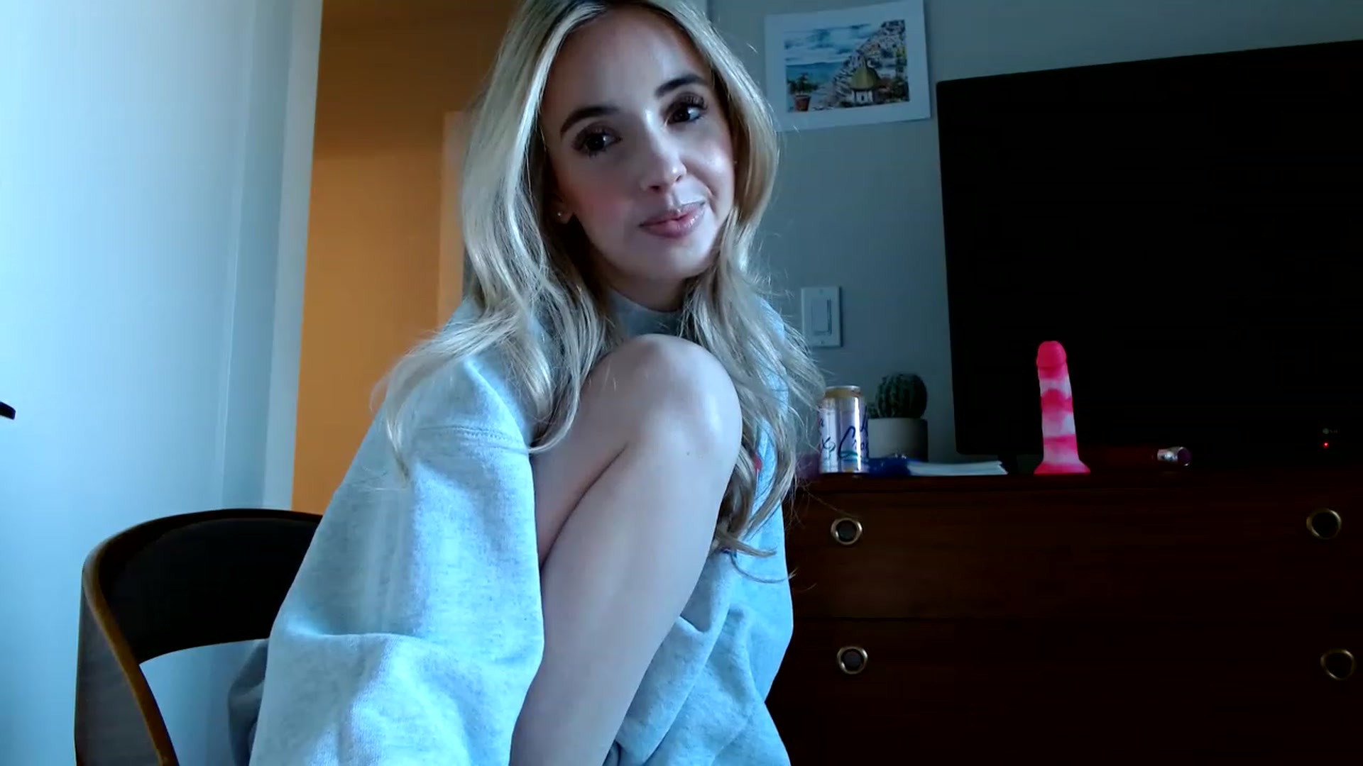 Gallery image thumbnail from Vegansoda's myfreecams stream on, 01/30/2023, 22:01 image 19 of 20