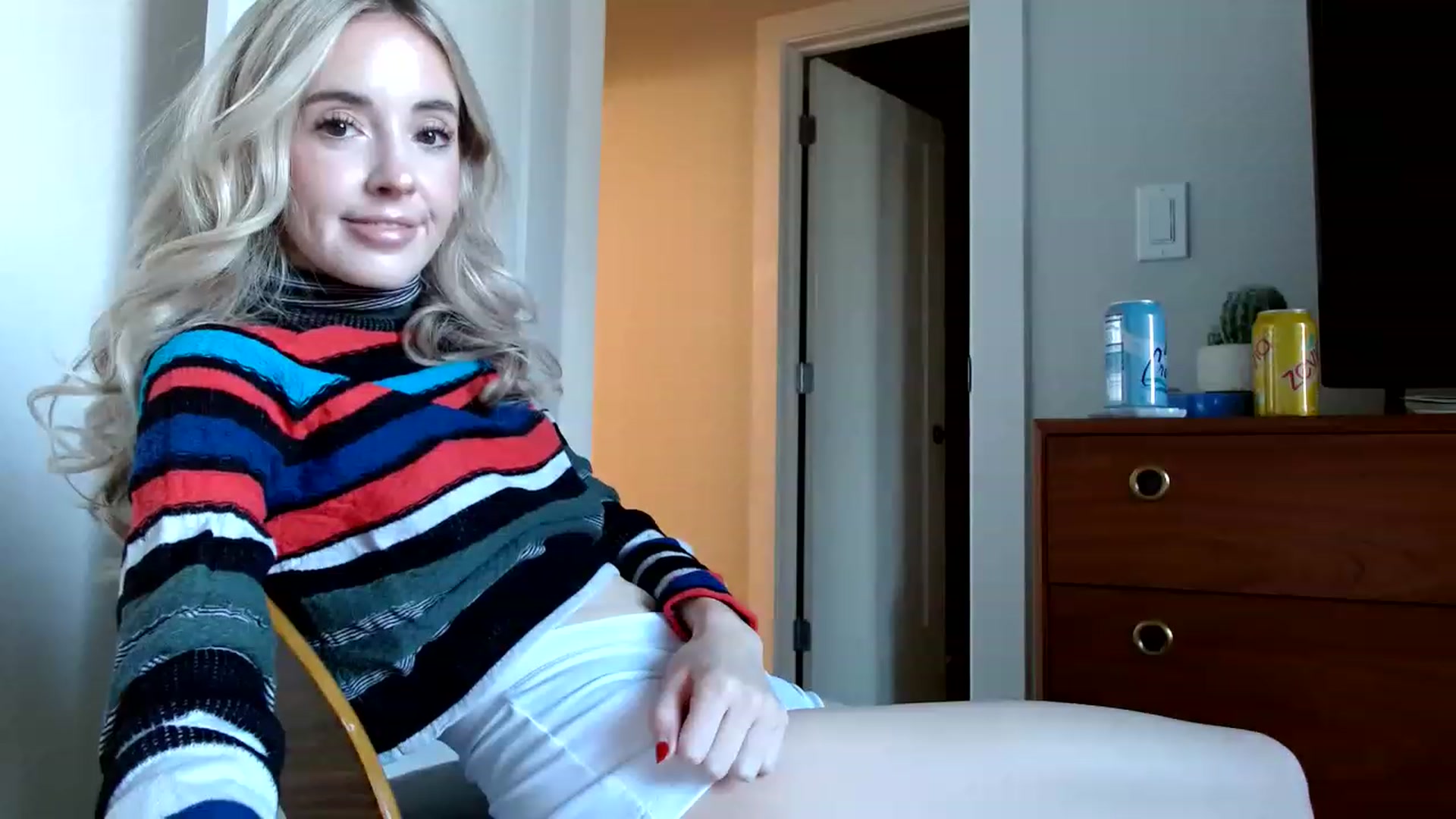 Gallery image thumbnail from Vegansoda's myfreecams stream on, 02/02/2023, 21:50 image 3 of 20