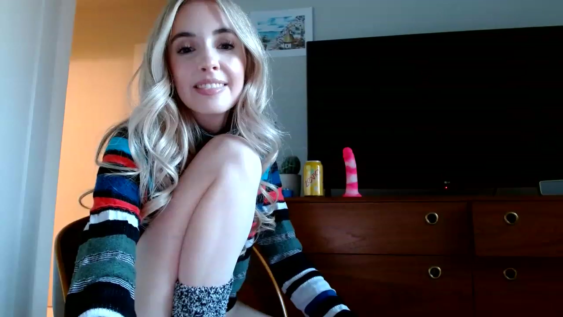 Gallery image thumbnail from Vegansoda's myfreecams stream on, 02/03/2023, 24:03 image 3 of 20