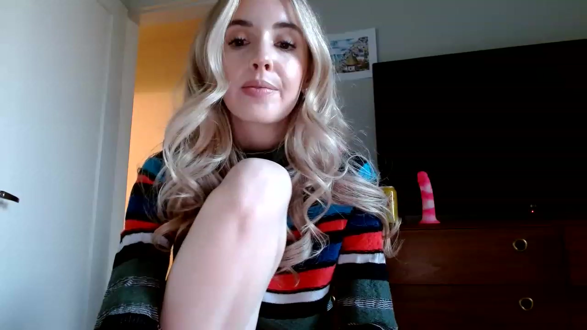 Gallery image thumbnail from Vegansoda's myfreecams stream on, 02/03/2023, 24:03 image 20 of 20