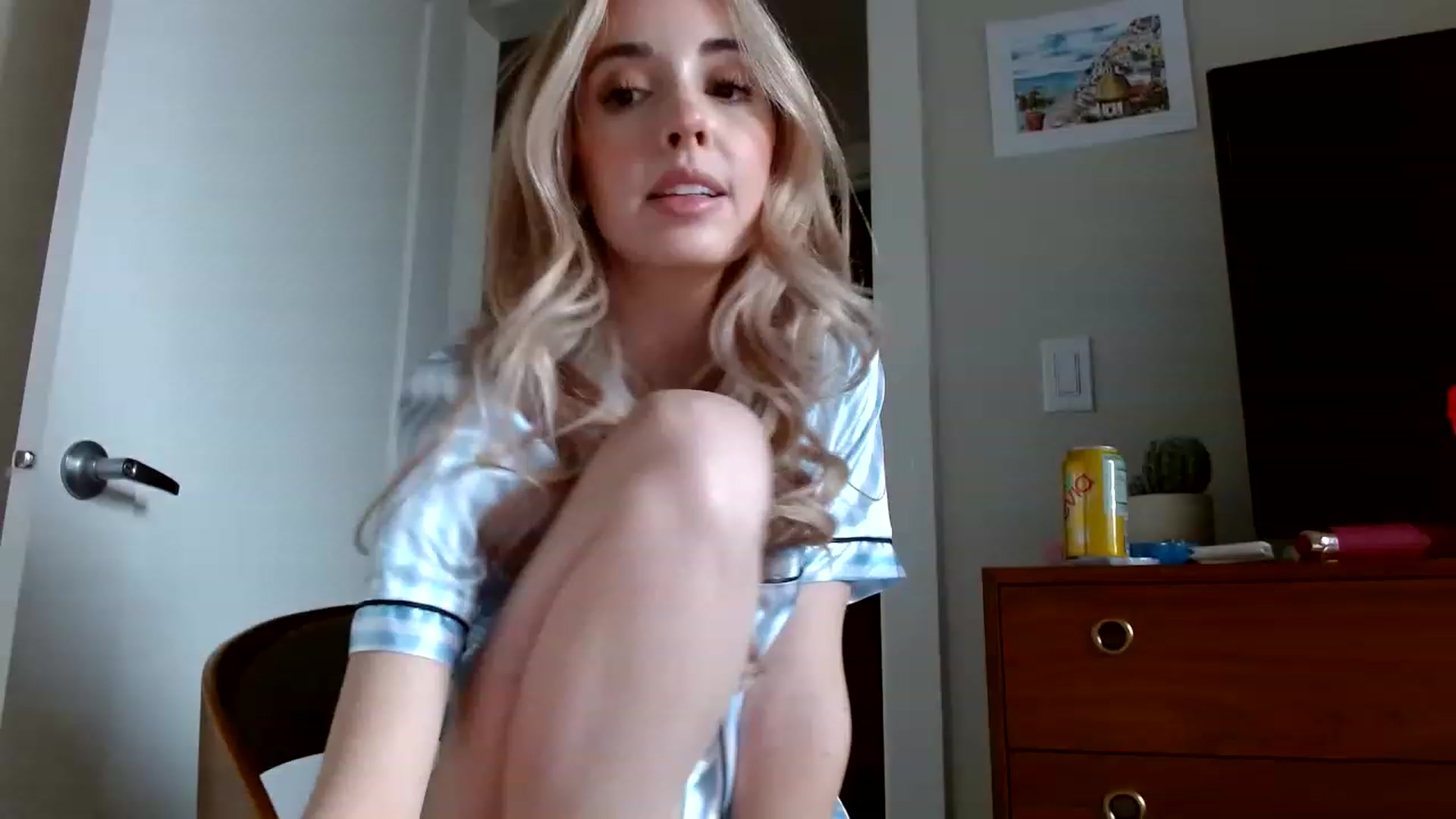Gallery image thumbnail from Vegansoda's myfreecams stream on, 02/03/2023, 21:38 image 9 of 20