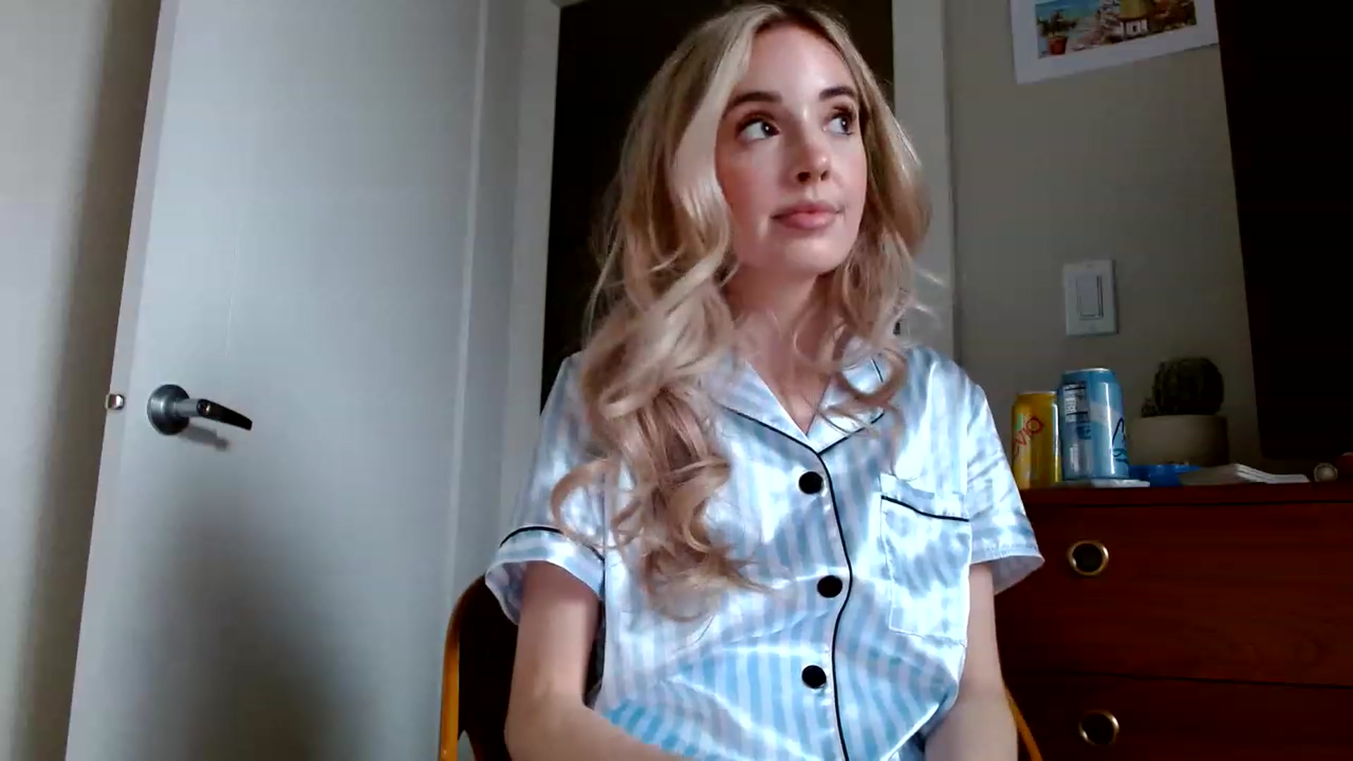 Gallery image thumbnail from Vegansoda's myfreecams stream on, 02/03/2023, 23:35 image 7 of 20