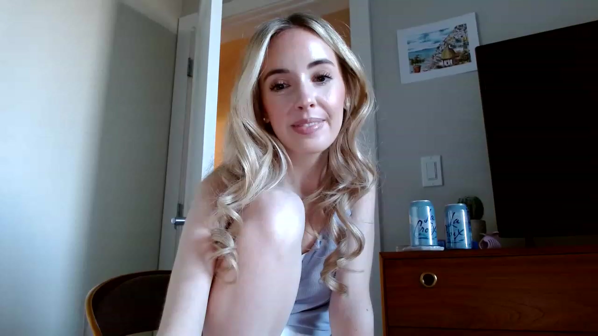 Gallery image thumbnail from Vegansoda's myfreecams stream on, 02/07/2023, 23:10 image 3 of 20