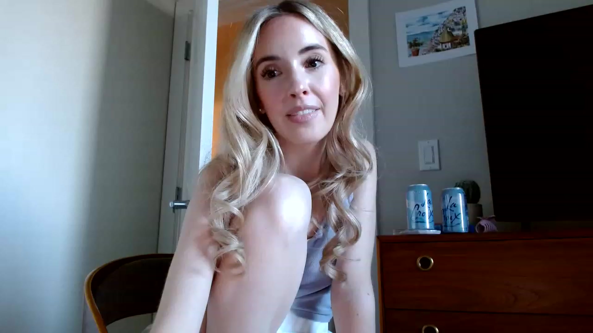 Gallery image thumbnail from Vegansoda's myfreecams stream on, 02/07/2023, 23:10 image 5 of 20