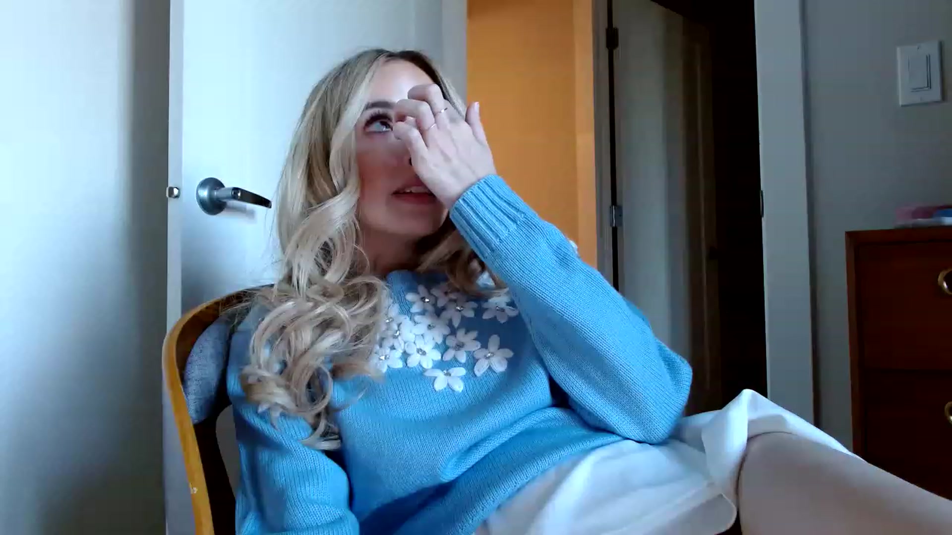 Gallery image thumbnail from Vegansoda's myfreecams stream on, 02/09/2023, 23:03 image 16 of 20