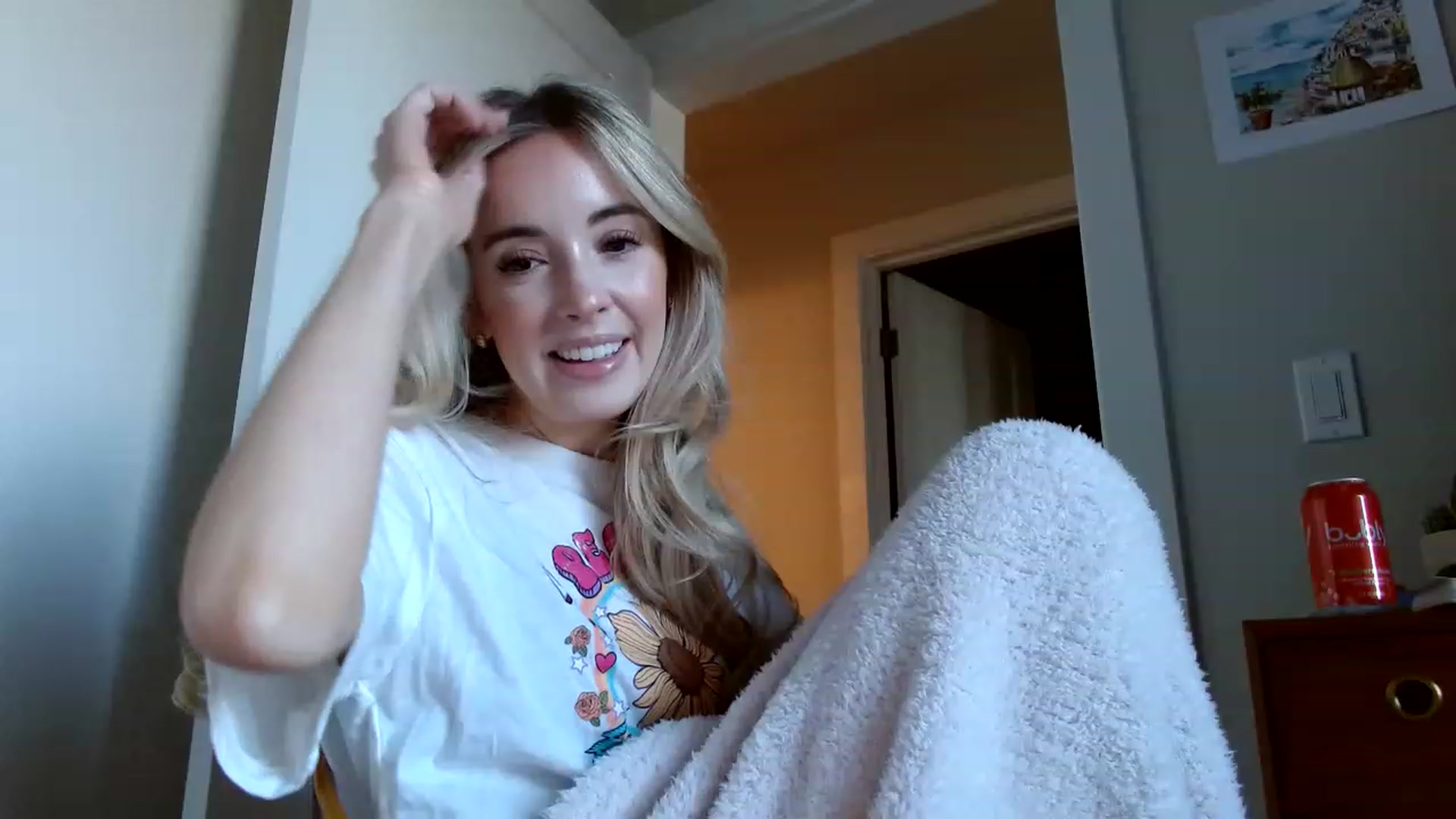 Gallery image thumbnail from Vegansoda's myfreecams stream on, 02/18/2023, 19:44 image 2 of 20