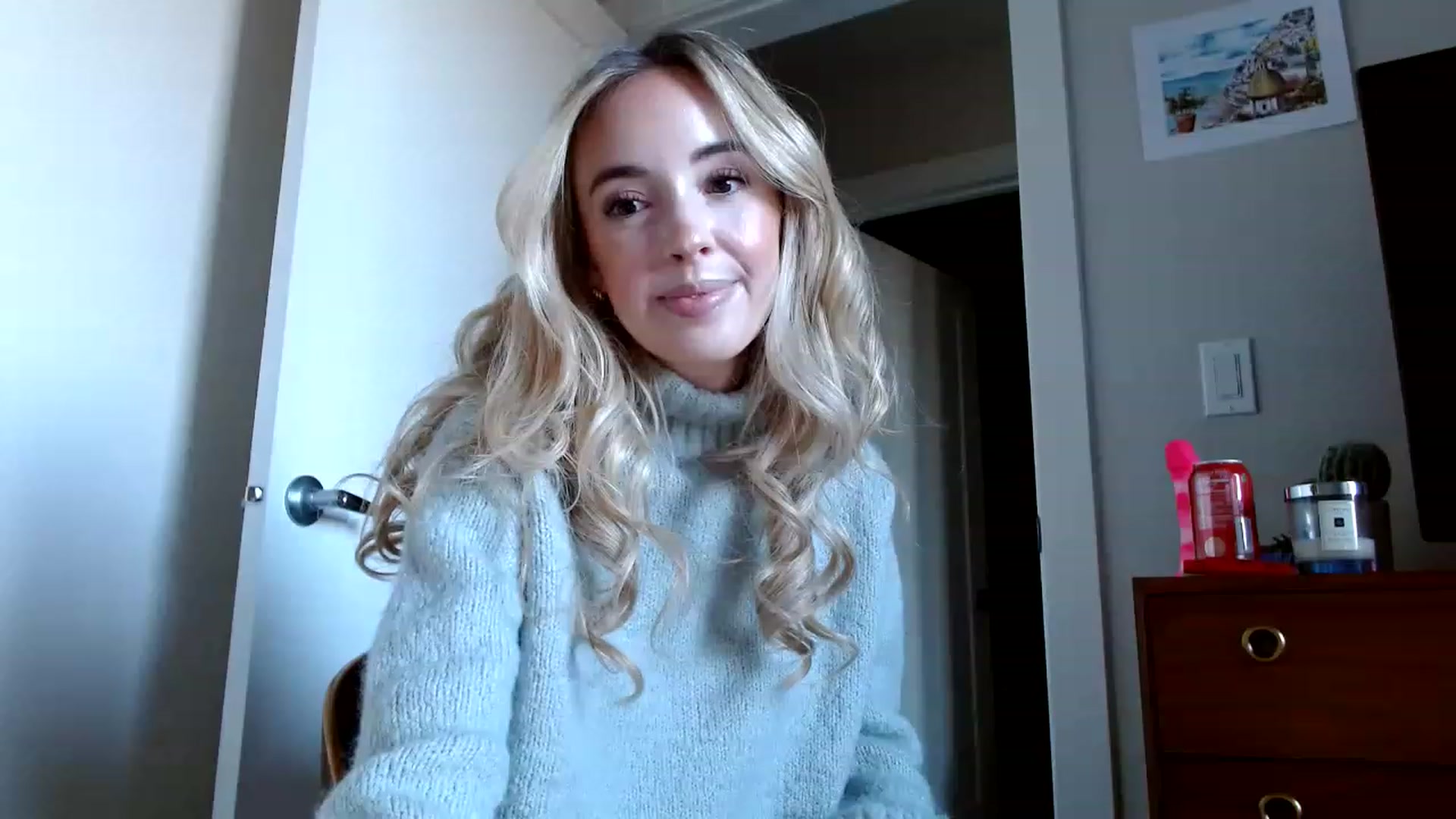 Gallery image thumbnail from Vegansoda's myfreecams stream on, 02/19/2023, 23:11 image 3 of 20