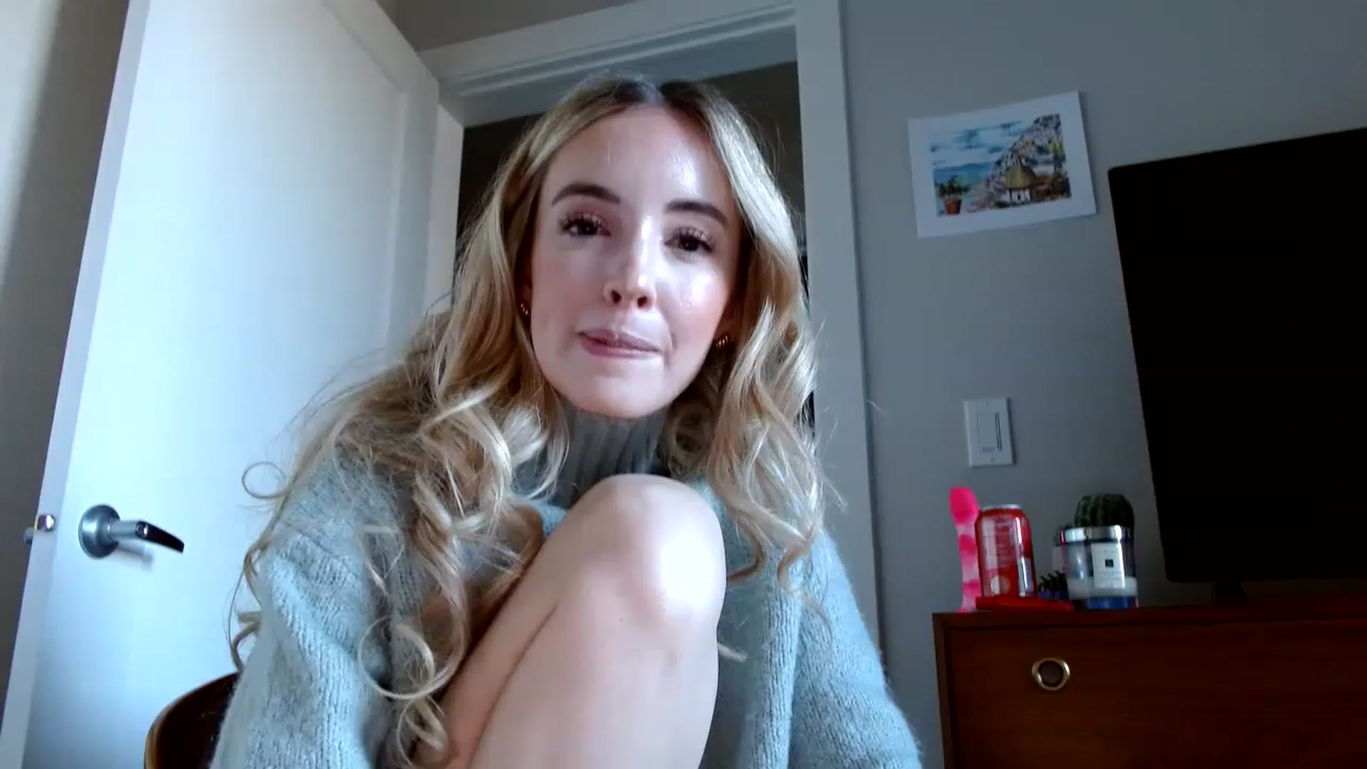Gallery image thumbnail from Vegansoda's myfreecams stream on, 02/19/2023, 23:11 image 9 of 20