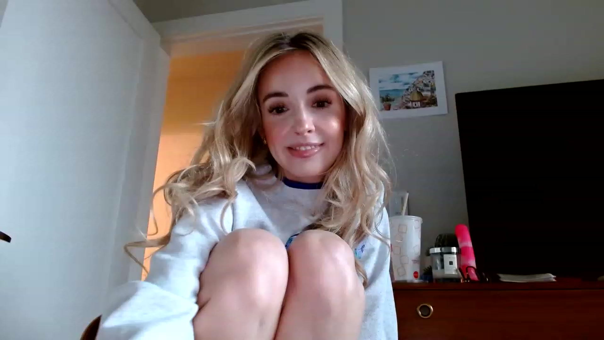 Gallery image thumbnail from Vegansoda's myfreecams stream on, 02/20/2023, 23:23 image 9 of 20
