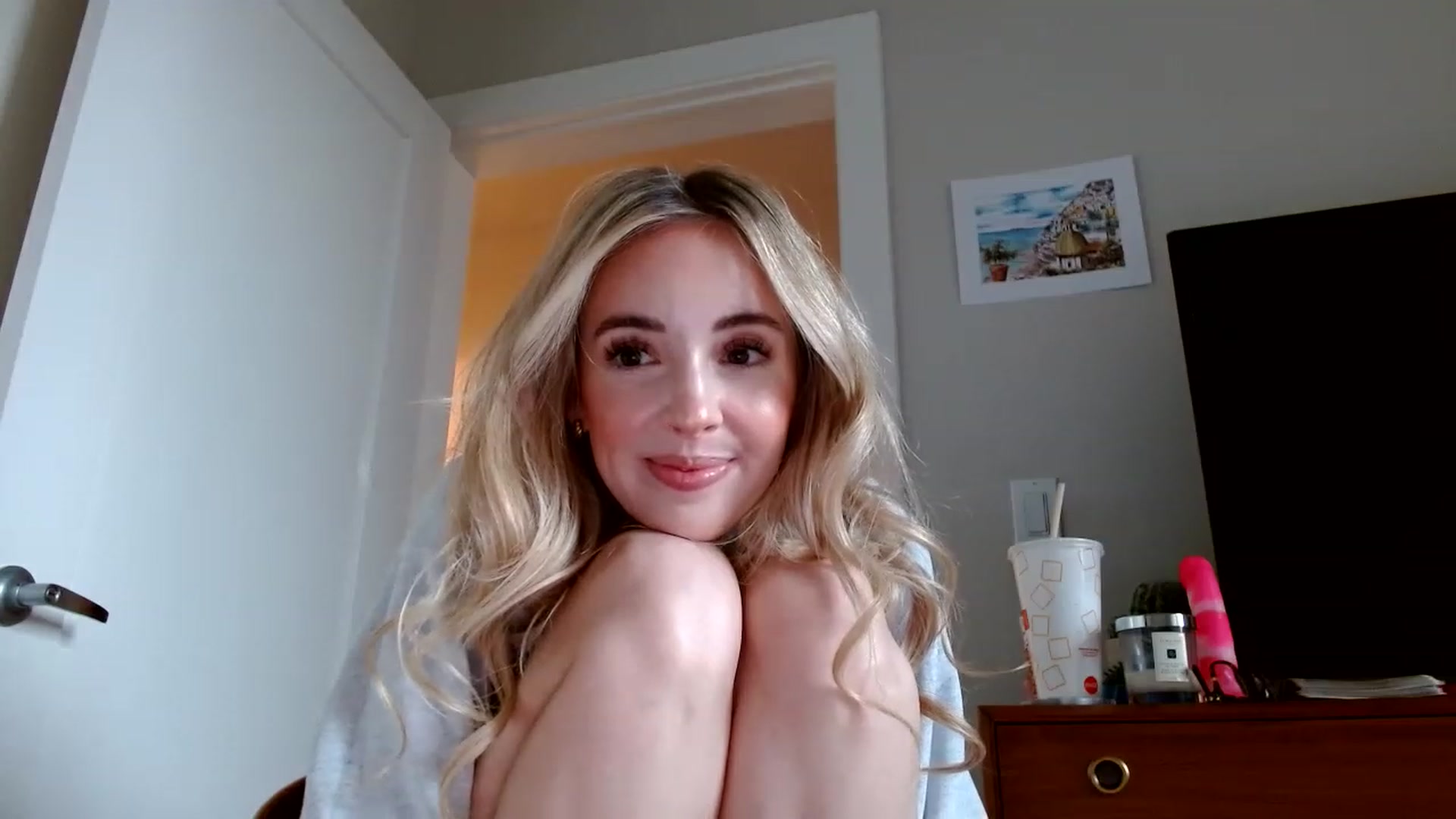 Gallery image thumbnail from Vegansoda's myfreecams stream on, 02/20/2023, 23:23 image 13 of 20