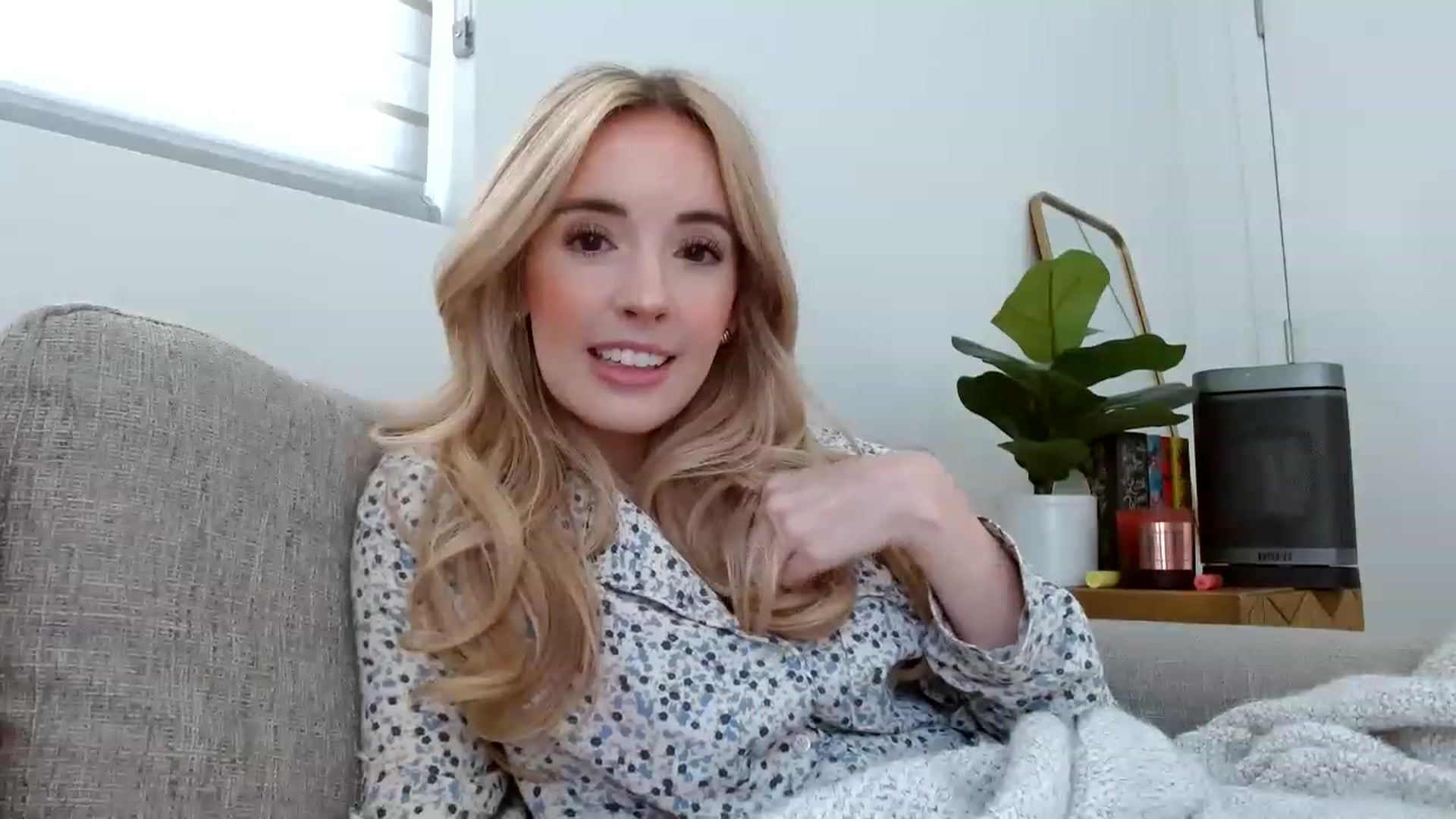 Gallery image thumbnail from Vegansoda's myfreecams stream on, 04/08/2023, 20:16 image 16 of 20