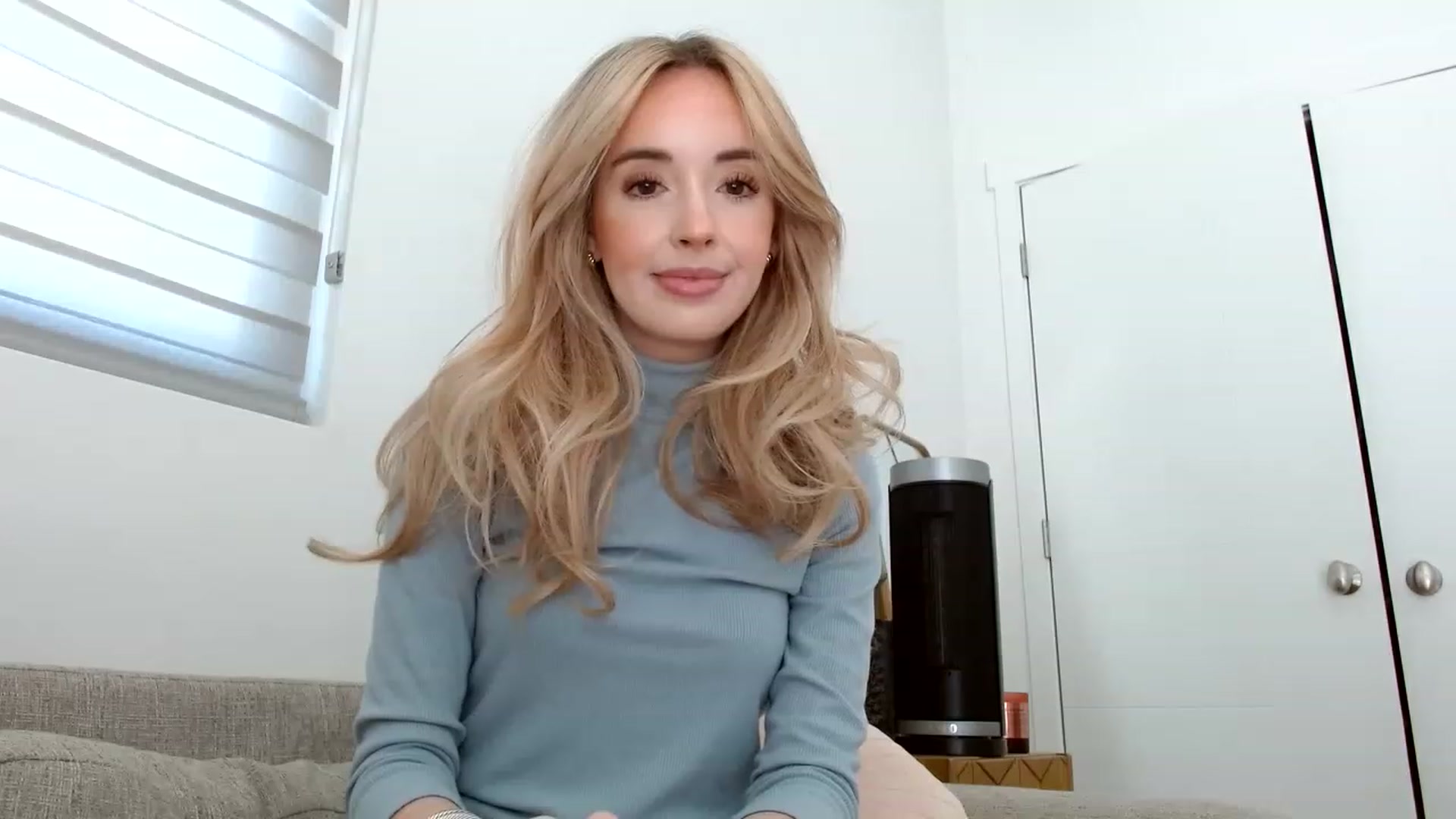 Gallery image thumbnail from Vegansoda's myfreecams stream on, 04/16/2023, 20:32 image 13 of 20
