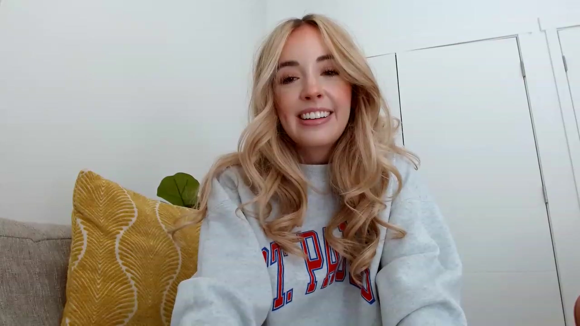 Gallery image thumbnail from Vegansoda's myfreecams stream on, 04/20/2023, 22:19 image 11 of 20