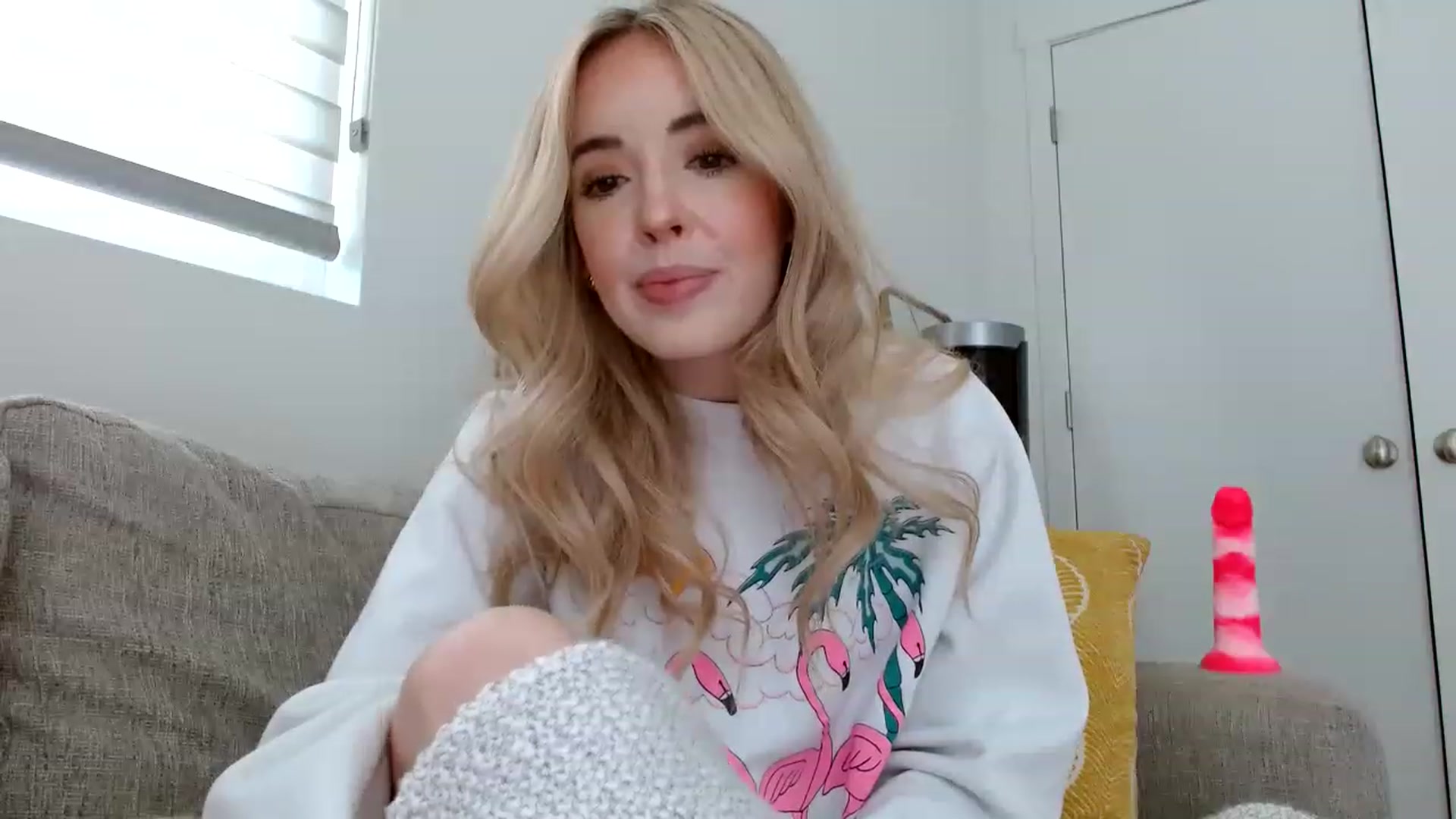 Gallery image thumbnail from Vegansoda's myfreecams stream on, 05/04/2023, 21:53 image 5 of 20