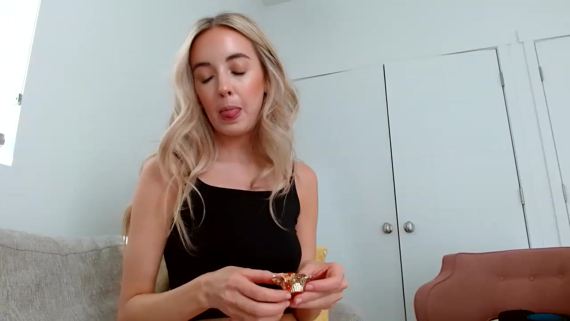 Gallery image thumbnail from Vegansoda's myfreecams stream on, 05/12/2023, 24:31 image 7 of 20