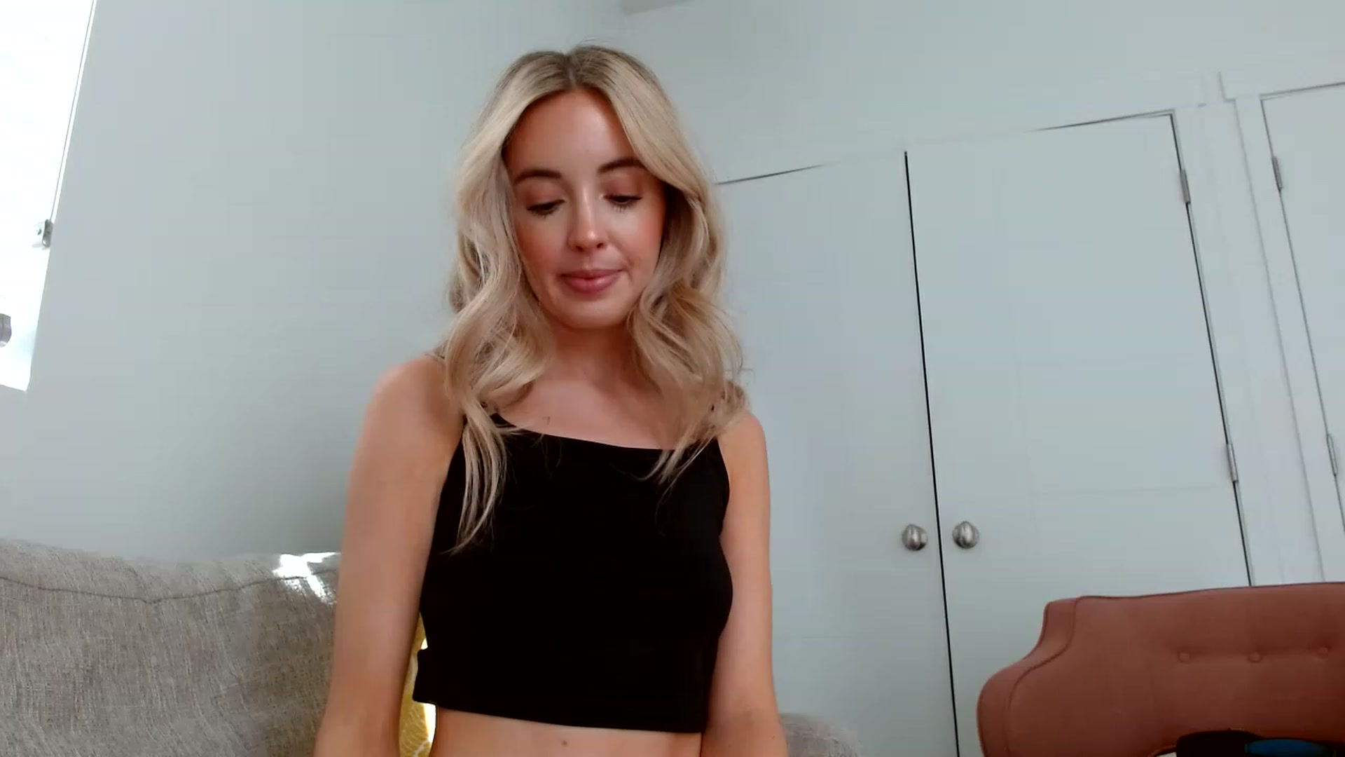 Gallery image thumbnail from Vegansoda's myfreecams stream on, 05/12/2023, 24:31 image 6 of 20