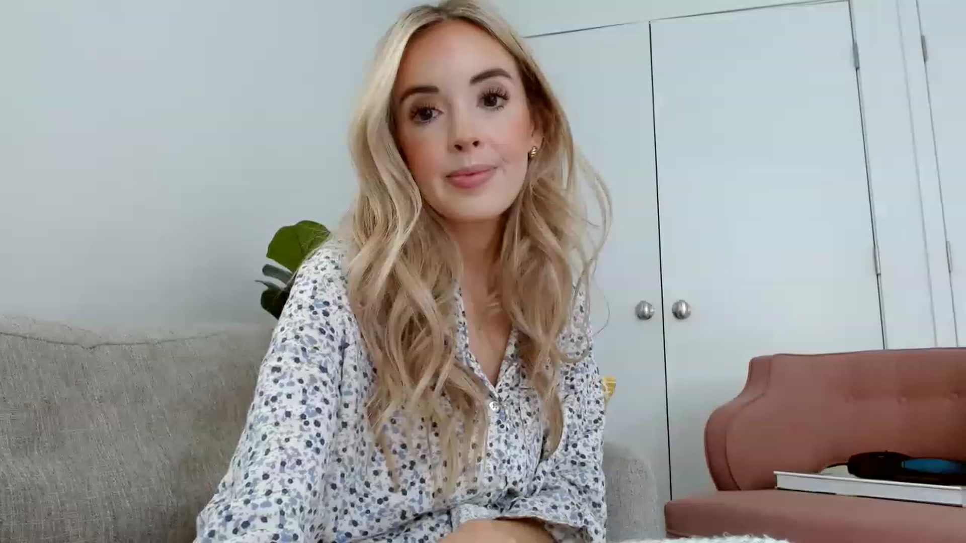 Gallery image thumbnail from Vegansoda's myfreecams stream on, 05/12/2023, 17:59 image 17 of 20