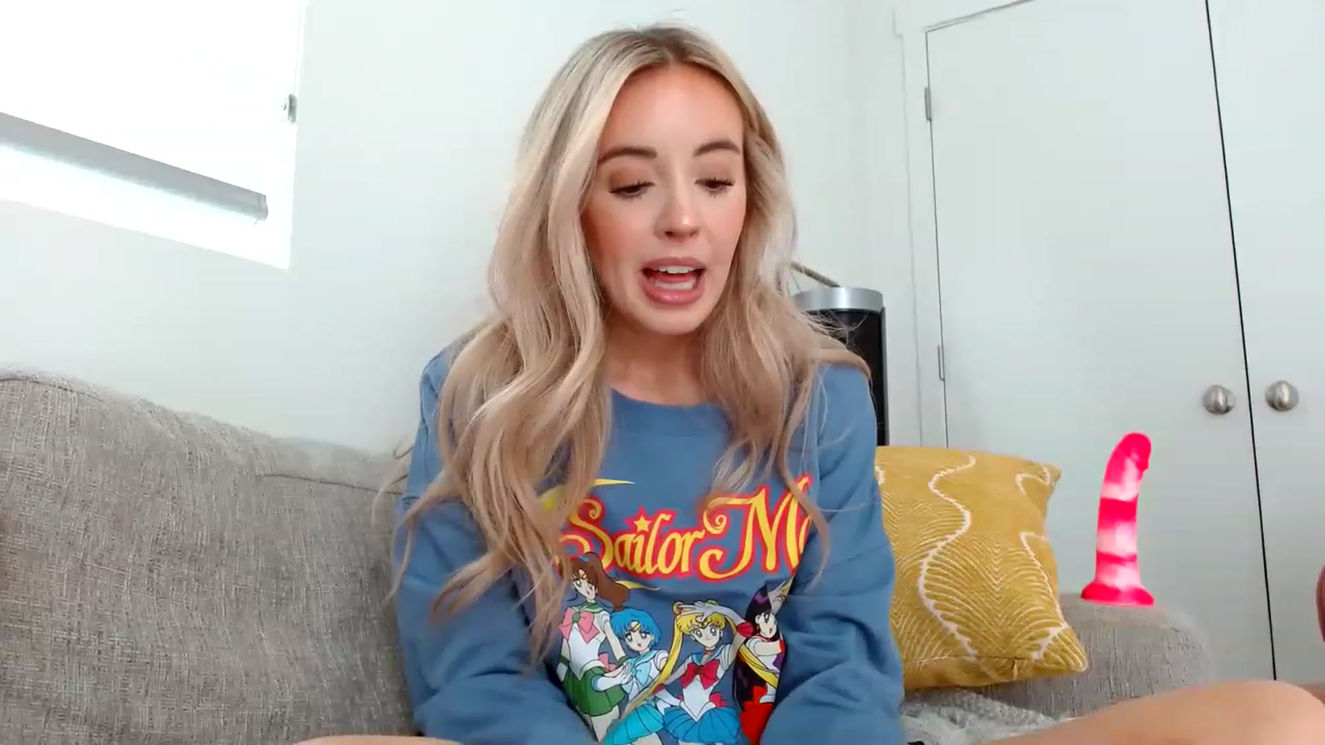 Gallery image thumbnail from Vegansoda's myfreecams stream on, 05/20/2023, 23:52 image 6 of 20