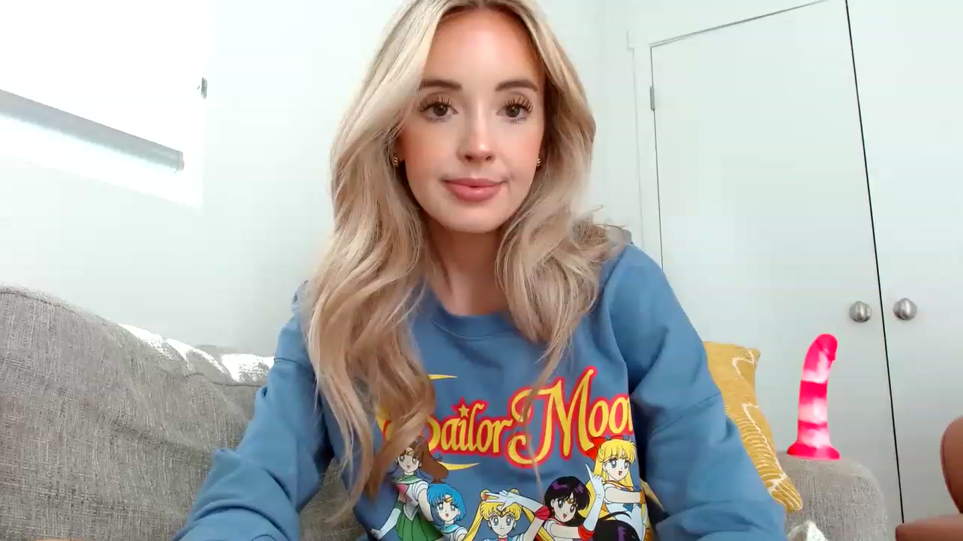 Gallery image thumbnail from Vegansoda's myfreecams stream on, 05/20/2023, 23:52 image 14 of 20