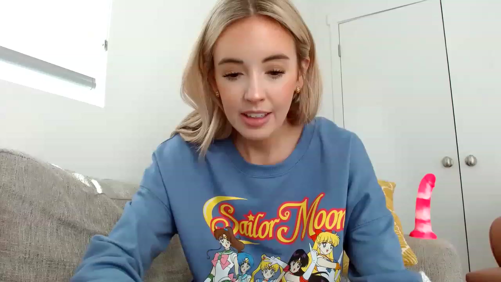 Gallery image thumbnail from Vegansoda's myfreecams stream on, 05/20/2023, 23:52 image 16 of 20