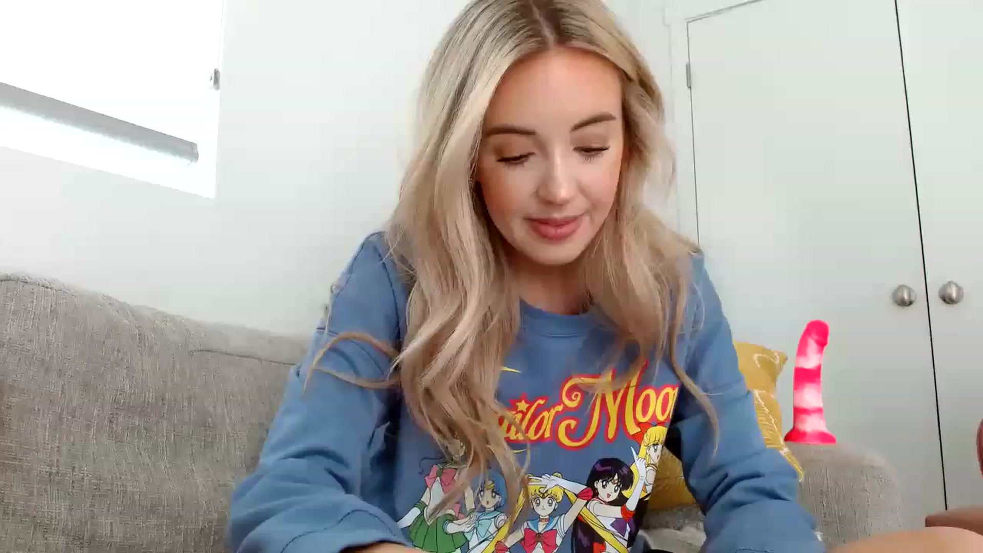 Gallery image thumbnail from Vegansoda's myfreecams stream on, 05/20/2023, 23:52 image 5 of 20