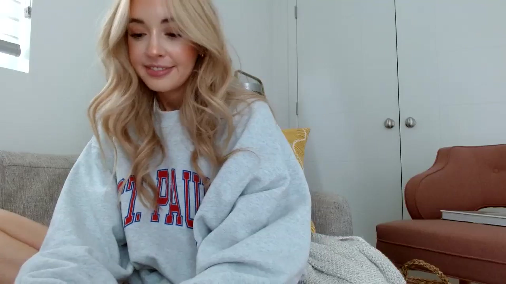 Gallery image thumbnail from Vegansoda's myfreecams stream on, 05/22/2023, 23:35 image 20 of 20