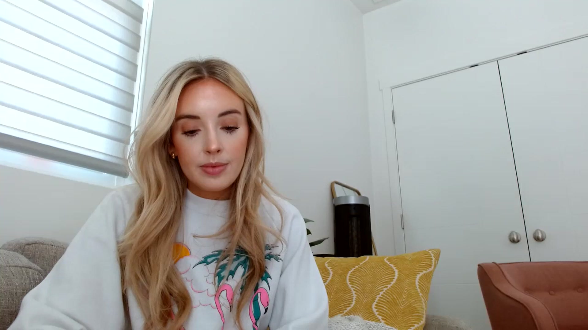 Gallery image thumbnail from Vegansoda's myfreecams stream on, 05/31/2023, 21:59 image 6 of 20