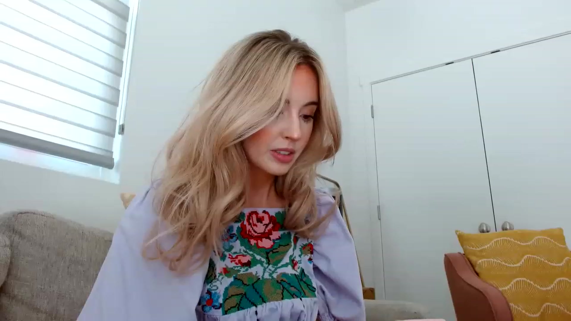 Gallery image thumbnail from Vegansoda's myfreecams stream on, 06/04/2023, 20:21 image 20 of 20