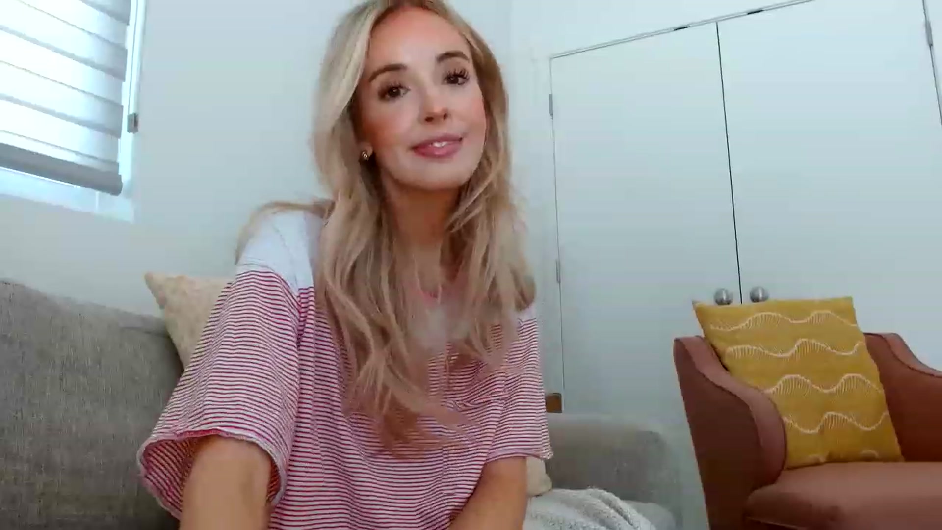Gallery image thumbnail from Vegansoda's myfreecams stream on, 06/06/2023, 20:34 image 11 of 20