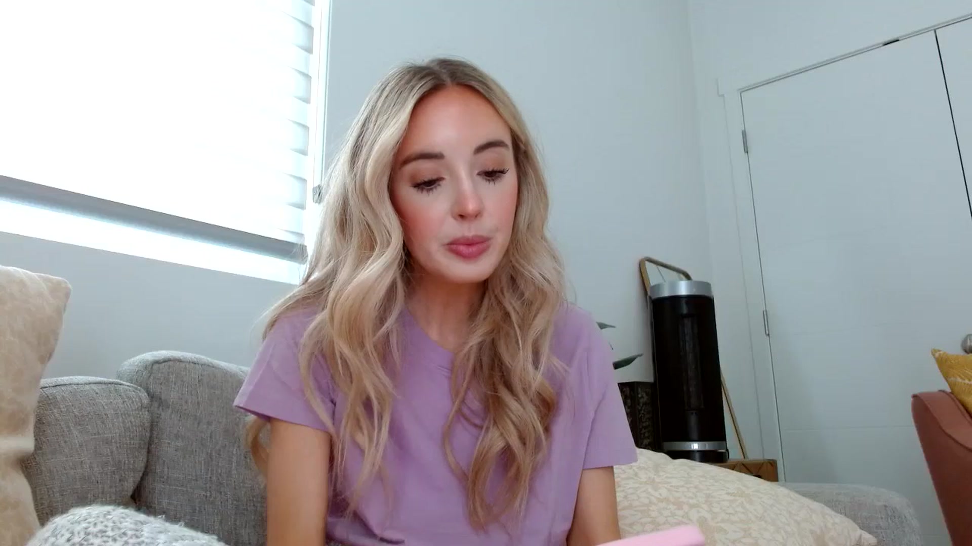 Gallery image thumbnail from Vegansoda's myfreecams stream on, 06/08/2023, 22:58 image 3 of 20