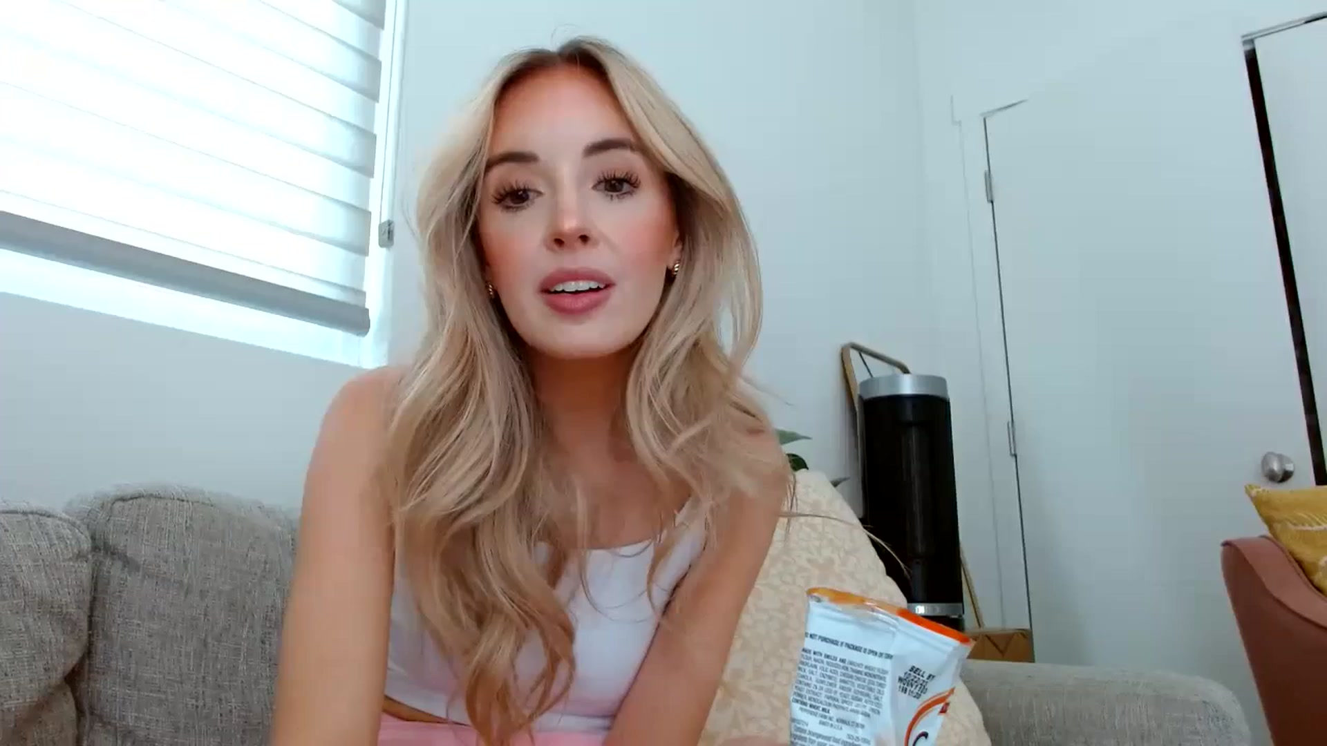 Gallery image thumbnail from Vegansoda's myfreecams stream on, 06/09/2023, 22:46 image 1 of 20