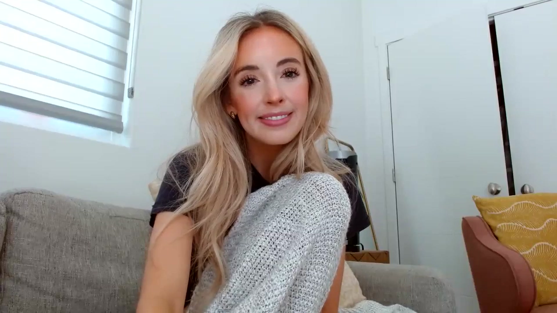 Gallery image thumbnail from Vegansoda's myfreecams stream on, 06/10/2023, 20:59 image 8 of 20