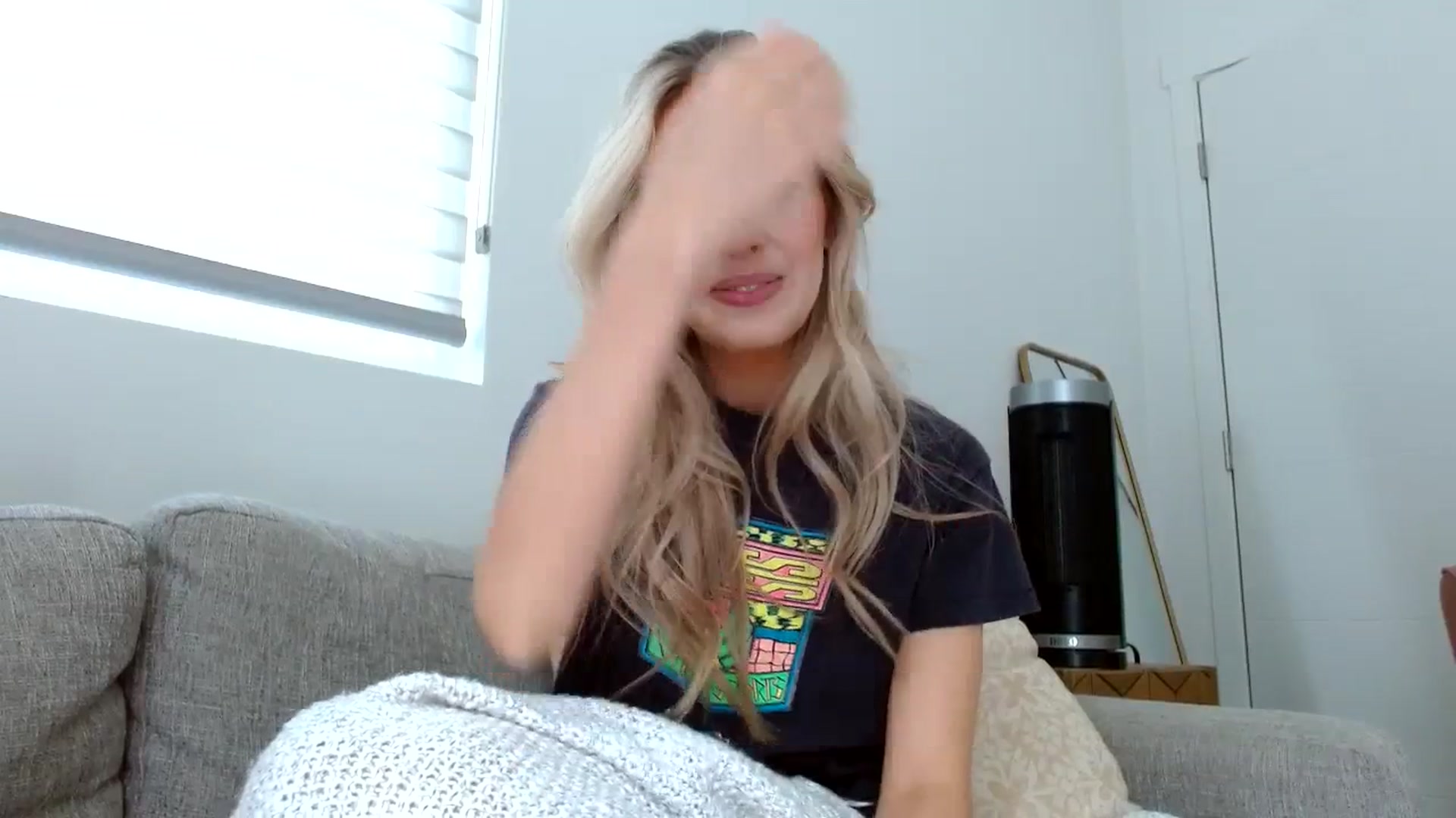 Gallery image thumbnail from Vegansoda's myfreecams stream on, 06/10/2023, 20:59 image 11 of 20