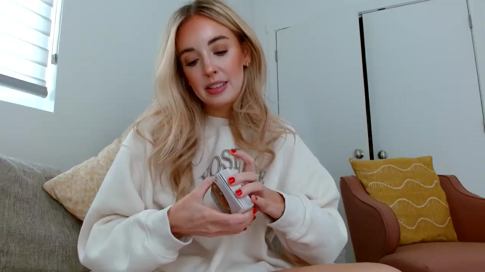 Gallery image thumbnail from Vegansoda's myfreecams stream on, 06/12/2023, 22:01 image 8 of 20