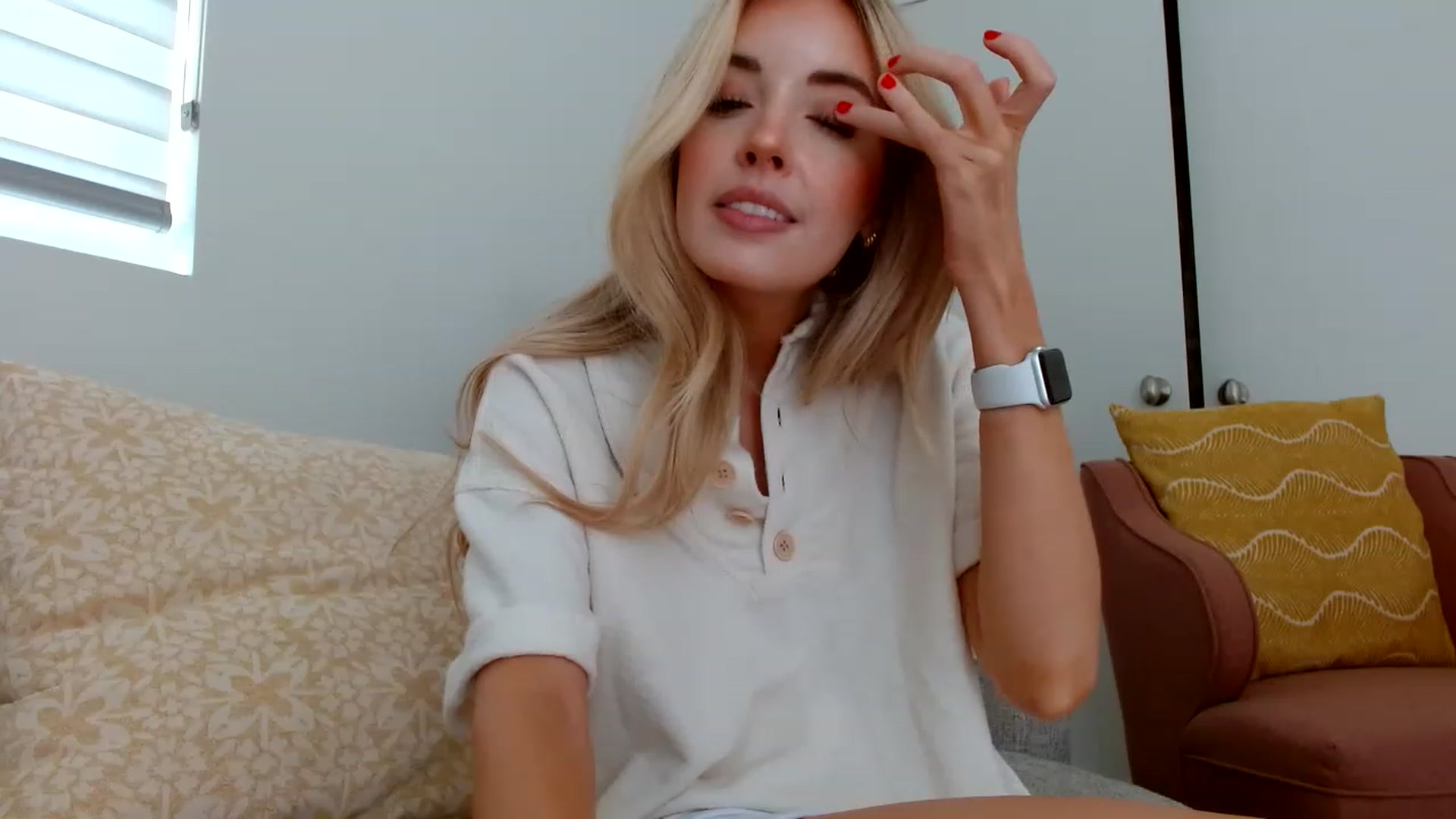 Gallery image thumbnail from Vegansoda's myfreecams stream on, 06/14/2023, 23:01 image 18 of 20