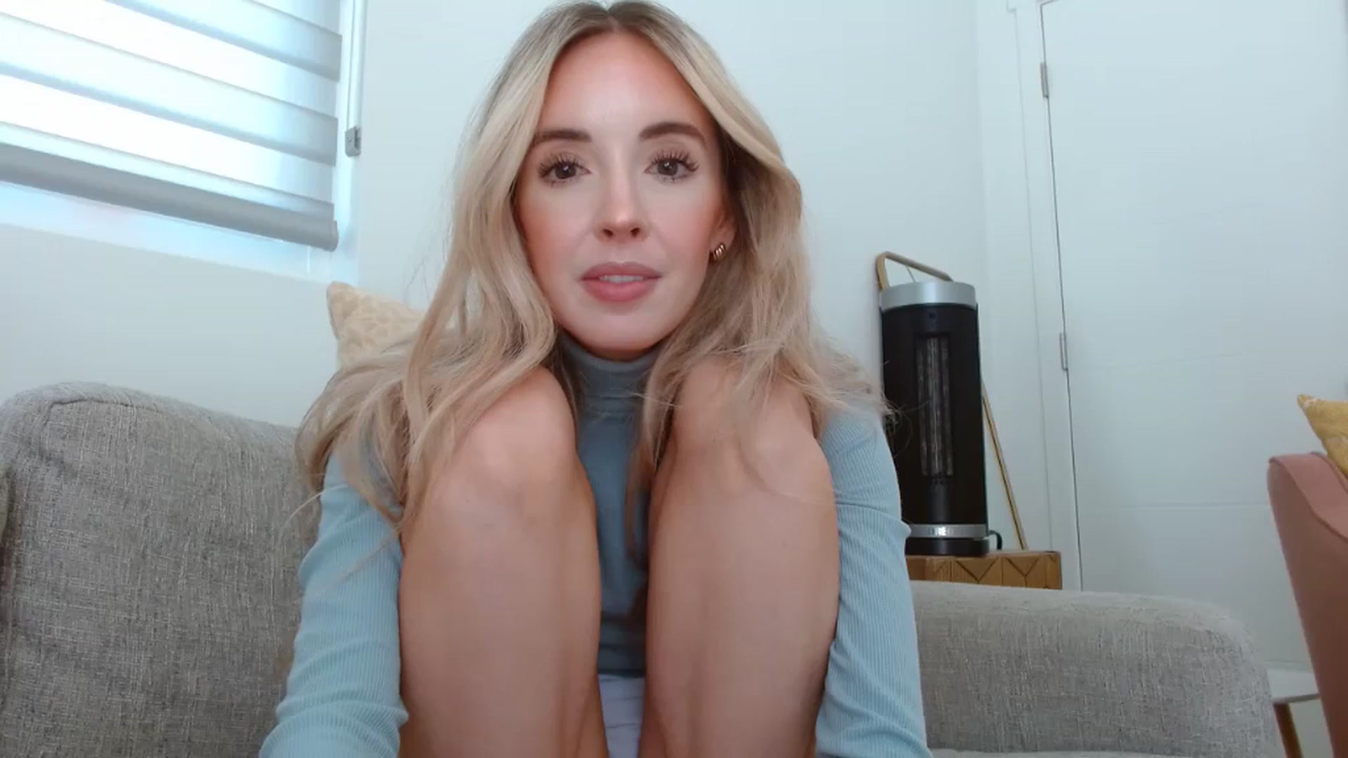 Gallery image thumbnail from Vegansoda's myfreecams stream on, 06/21/2023, 21:41 image 17 of 20