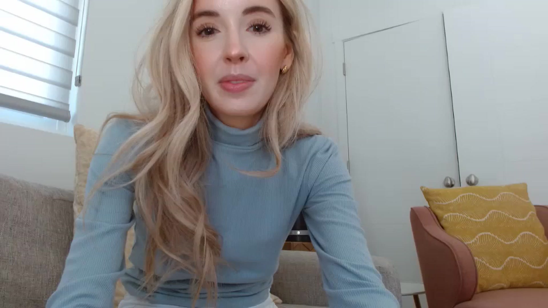 Gallery image thumbnail from Vegansoda's myfreecams stream on, 06/21/2023, 21:41 image 1 of 20