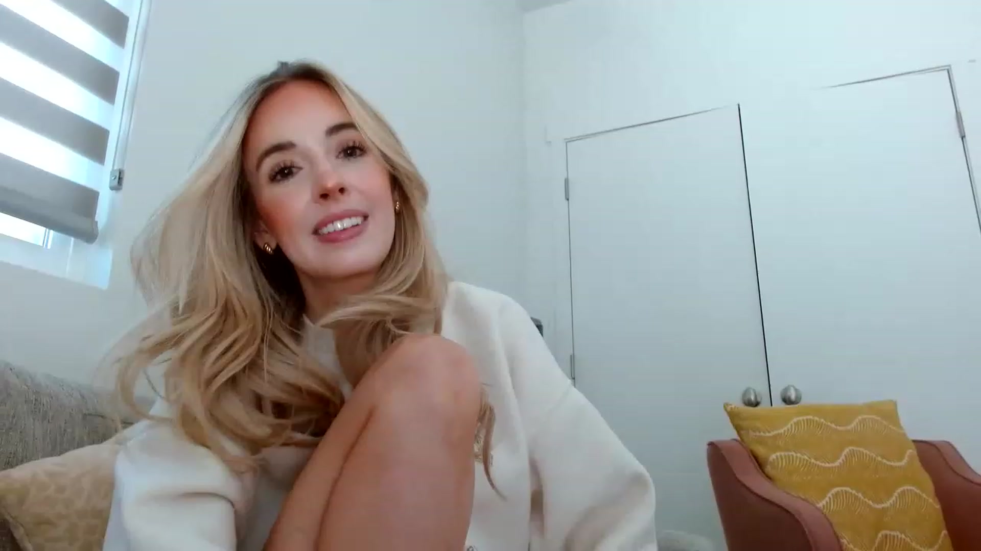 Gallery image thumbnail from Vegansoda's myfreecams stream on, 06/25/2023, 19:58 image 17 of 20