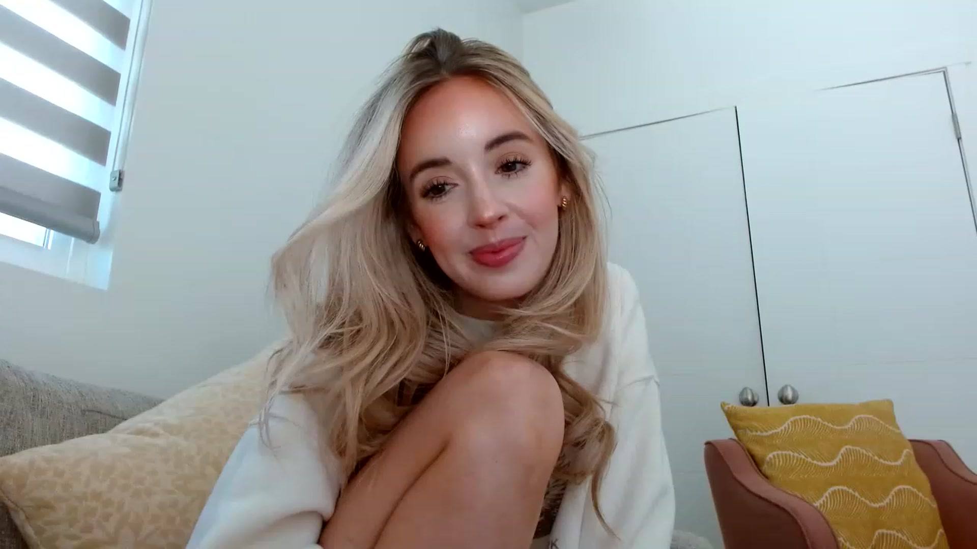 Gallery image thumbnail from Vegansoda's myfreecams stream on, 06/25/2023, 19:58 image 15 of 20