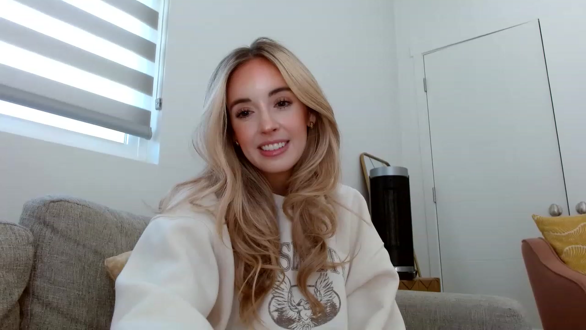 Gallery image thumbnail from Vegansoda's myfreecams stream on, 06/25/2023, 19:58 image 9 of 20