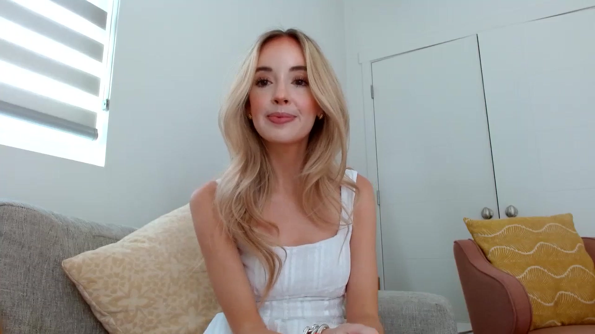 Gallery image thumbnail from Vegansoda's myfreecams stream on, 06/28/2023, 24:05 image 6 of 20