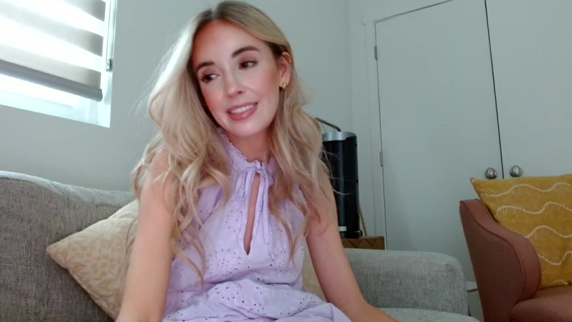 Gallery image thumbnail from Vegansoda's myfreecams stream on, 06/28/2023, 23:50 image 8 of 20
