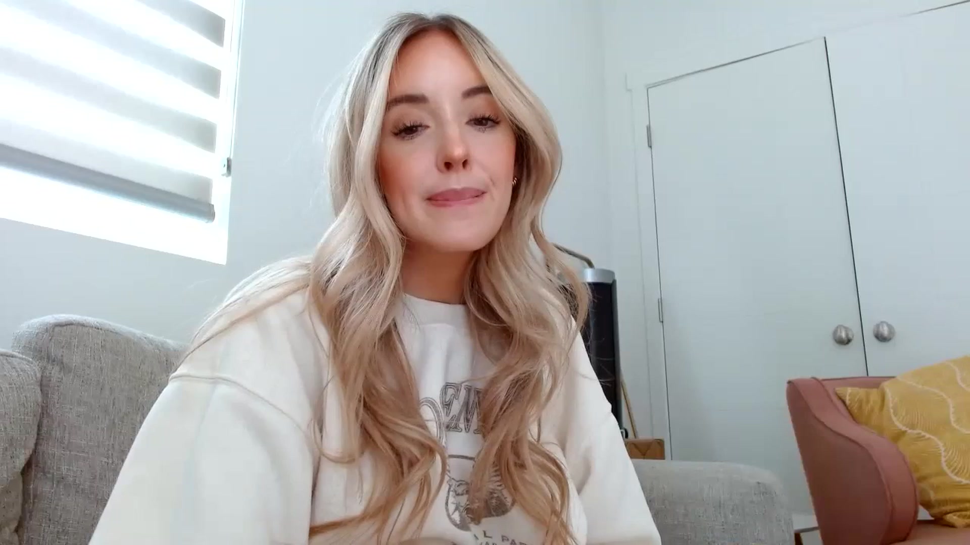 Gallery image thumbnail from Vegansoda's myfreecams stream on, 06/30/2023, 24:04 image 1 of 20