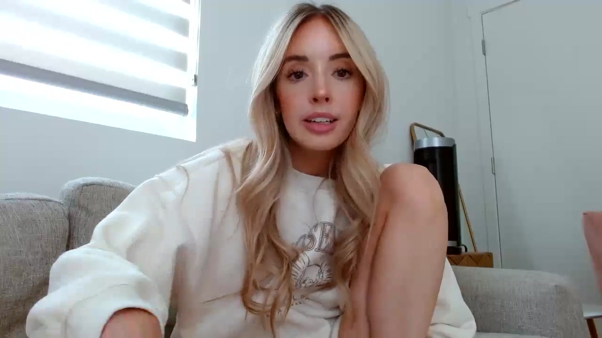 Gallery image thumbnail from Vegansoda's myfreecams stream on, 06/30/2023, 24:04 image 11 of 20