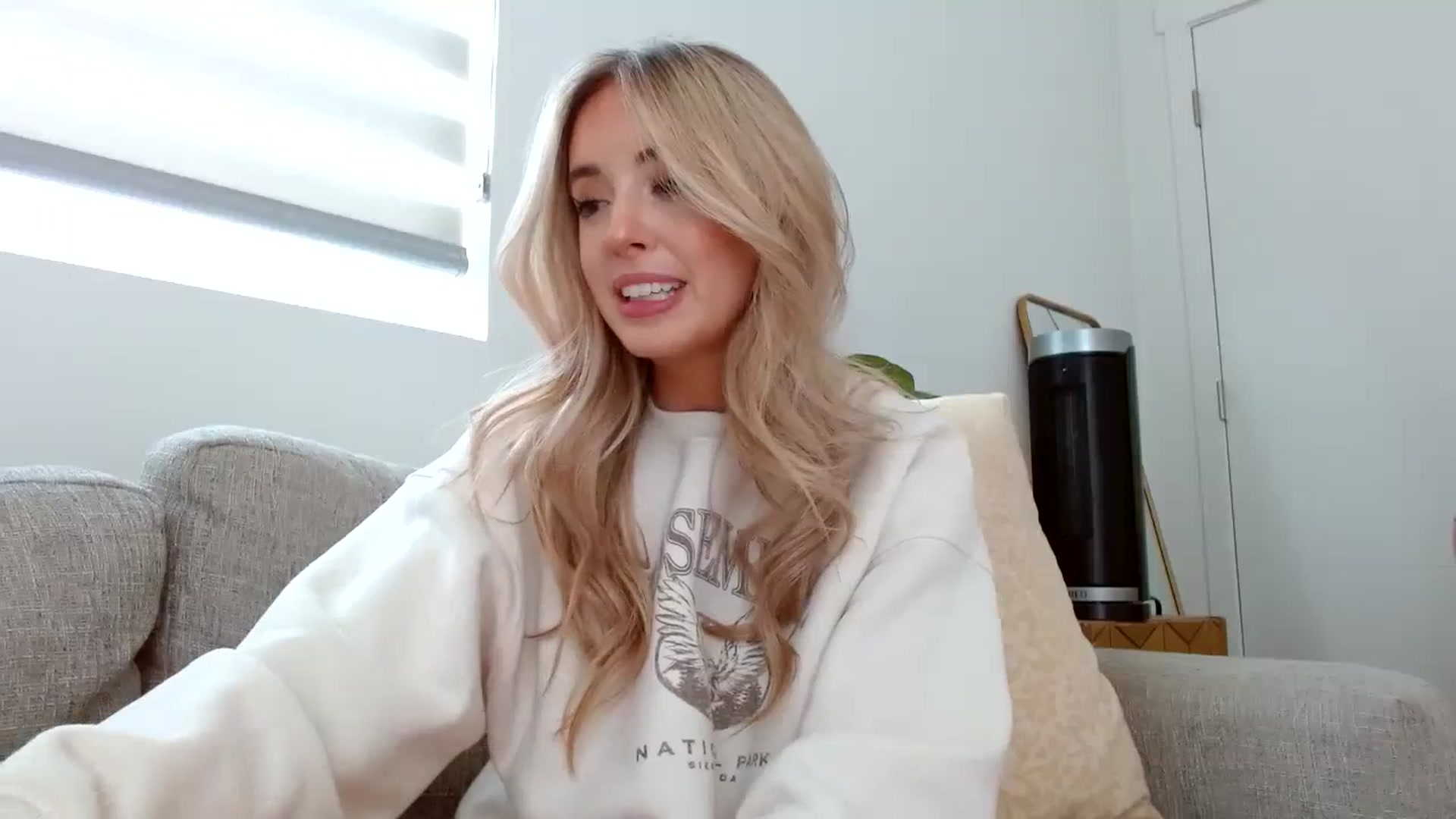 Gallery image thumbnail from Vegansoda's myfreecams stream on, 06/30/2023, 24:04 image 9 of 20