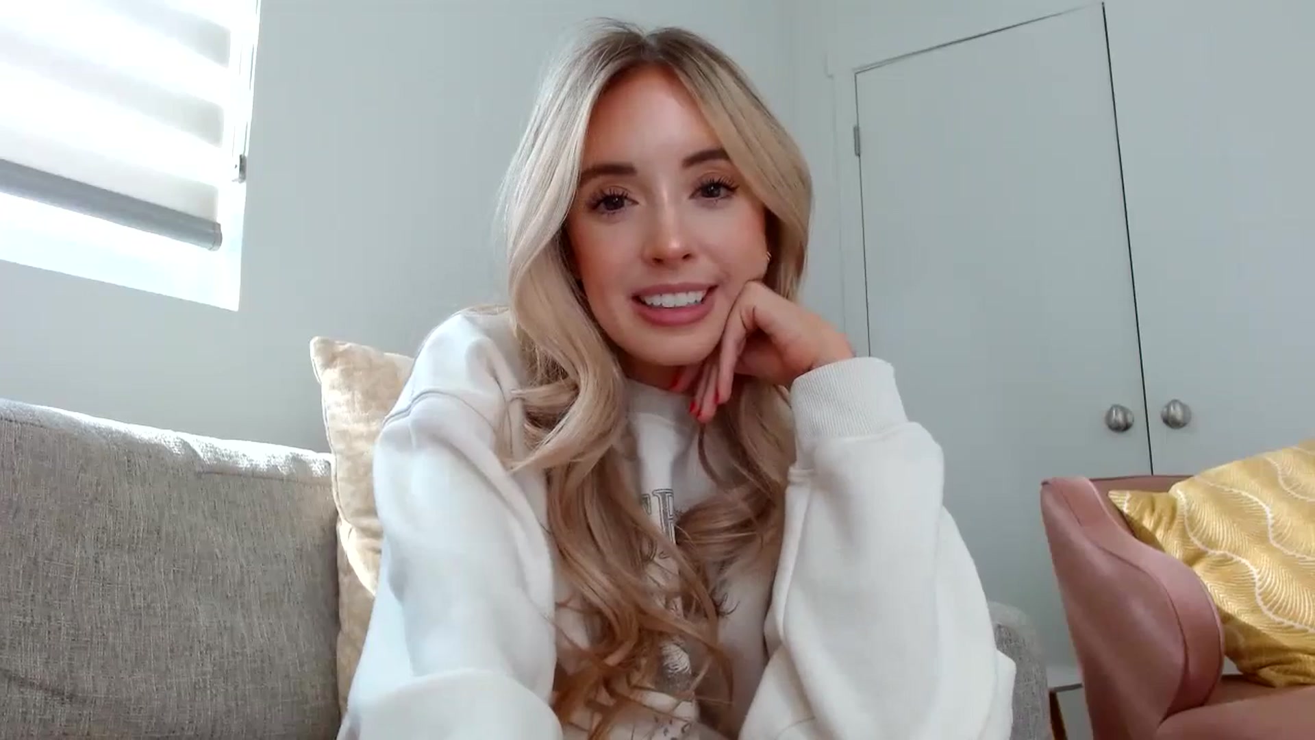 Gallery image thumbnail from Vegansoda's myfreecams stream on, 06/30/2023, 24:04 image 18 of 20